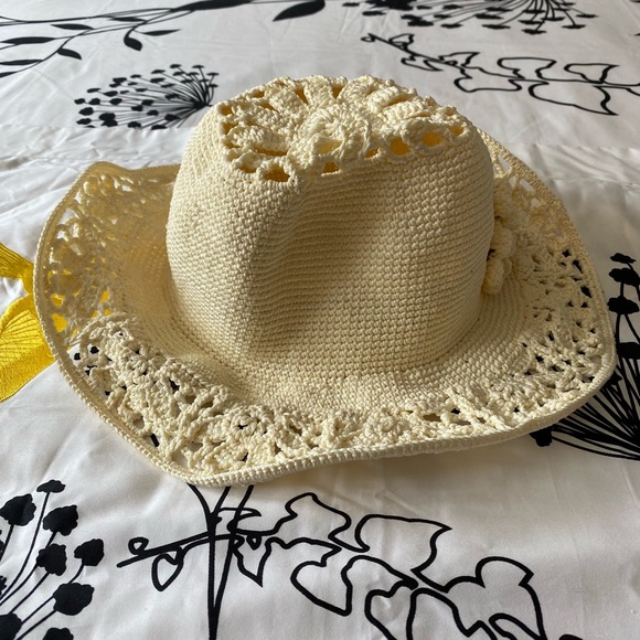 Ivory Crochet Wide Brim Hat with Flowers main image 4